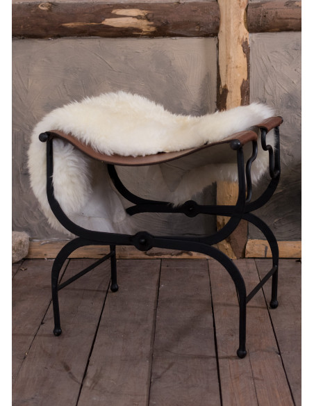 Banco dobrável romano e medieval em...