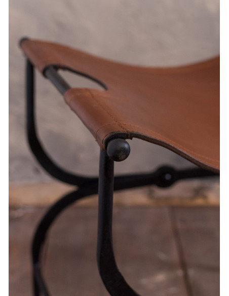 Banco dobrável romano e medieval em...