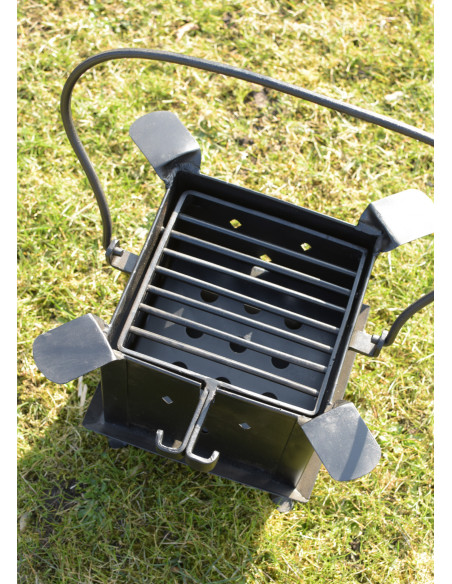 Rotina medieval e grelhador para...