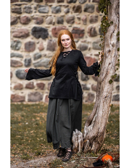 Blusa medieval Lea Black com capuz