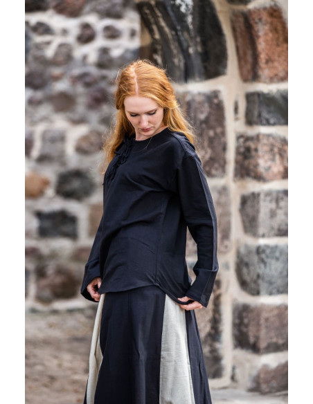 Blusa medieval modelo Tilda, cor preta