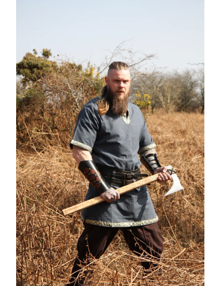 Túnica romana azul com bordados