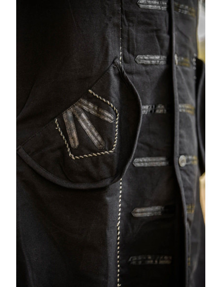 Casaco pirata preto modelo Edward