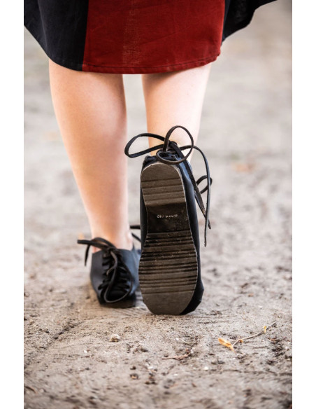 Sandália romana baixa em couro nobuck