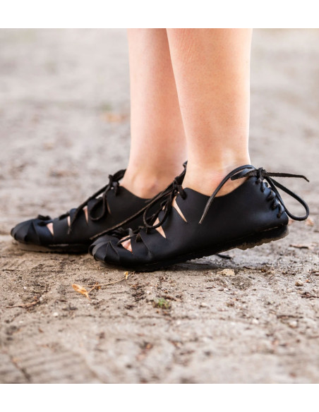 Sandália romana baixa em couro nobuck