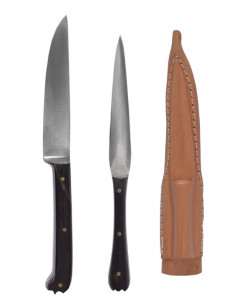 Conjunto 2 talheres medievais com capa de couro - cabo de...