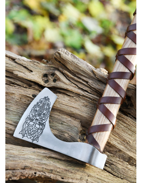 Machado de aço fundido norueguês com...