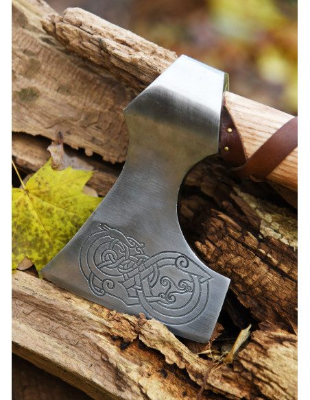 Machado de aço fundido norueguês com...