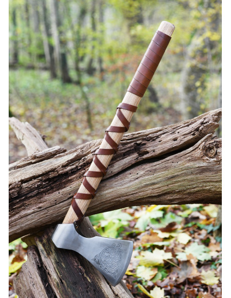 Machado de aço fundido norueguês com...