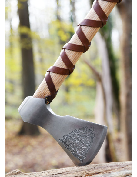 Machado de aço fundido norueguês com...