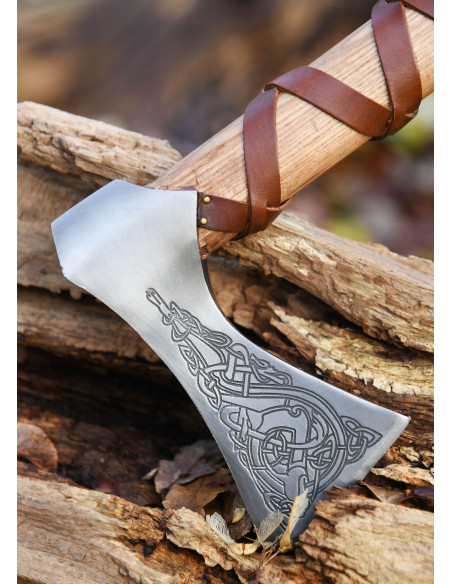 Machado de aço fundido norueguês com...