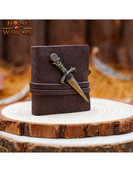 Pequeno diário medieval com mini...