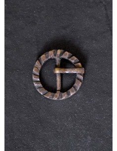 Fivela de cinto de época medieval, em latão