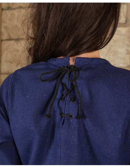 Túnica azul medieval modelo Alina, em...