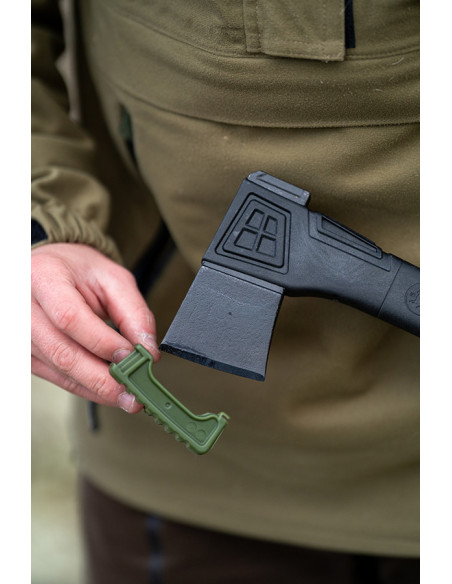 Machado de acampamento Brusletto...