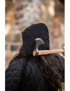 Capa medieval acolchoada modelo Eckwin, preta 2