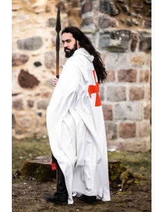 Capa templária branca com cruz vermelha nas costas