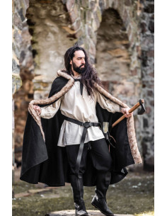 Manto Viking modelo Fjell com pelo sintético preto