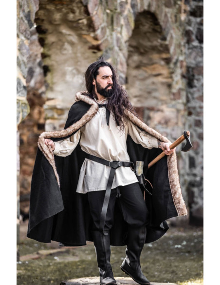 Manto Viking modelo Fjell com pelo...