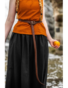 Cinto Celta longo em couro modelo Merle, cor marrom claro