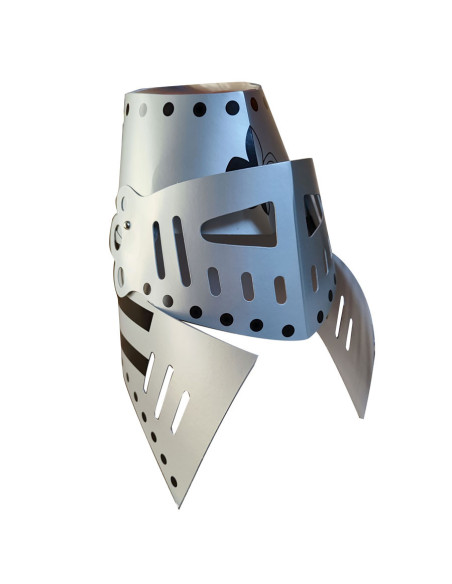 Capacete de papelão de cavaleiro...