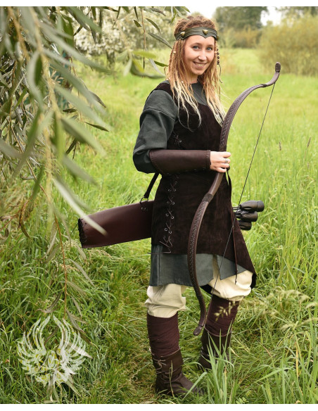 Tabardo de arqueiro em camurça...