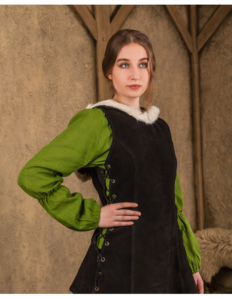 Vestido medieval com capuz modelo...