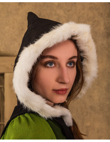 Vestido medieval com capuz modelo...