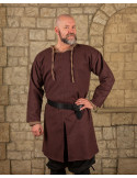 túnica medieval modelo godwin marrom