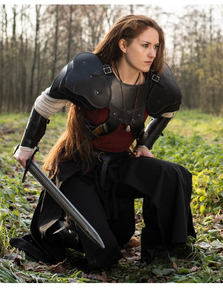 Saia batalha modelo Victor, cor preta