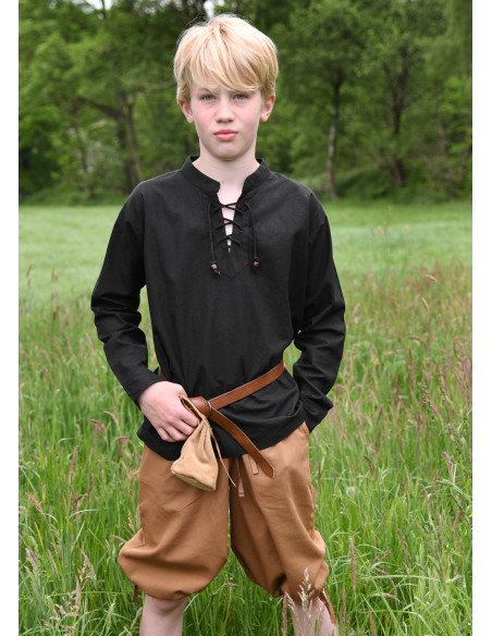 Calças capri modelo Jonte com cordões...