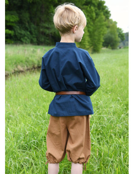 Calças capri modelo Jonte com cordões...