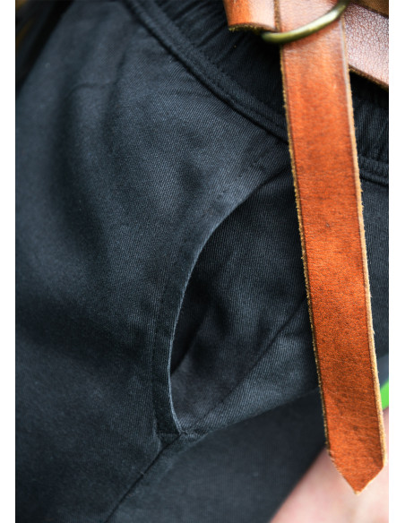 Calça capri com atacadores modelo...