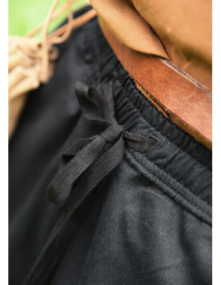 Calça capri com atacadores modelo...