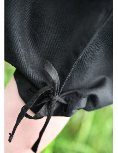 Calça capri com atacadores modelo...