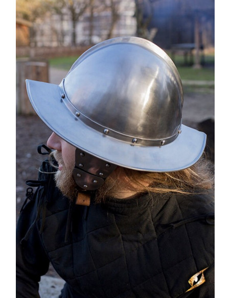 Capacete Morion da série Sovereign...