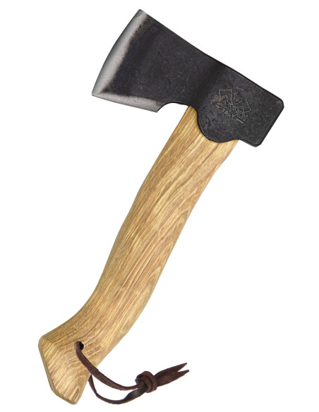 Machado Segurin com cabo de nogueira