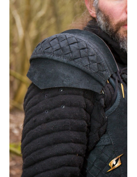 Conjunto de ombreiras em camurça...