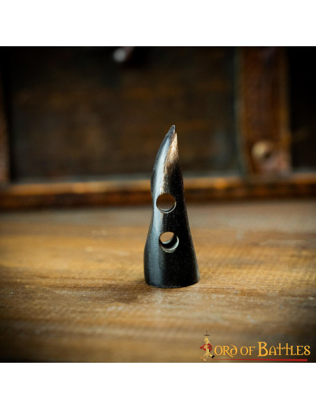 Conjunto de 5 fechos de chifre...