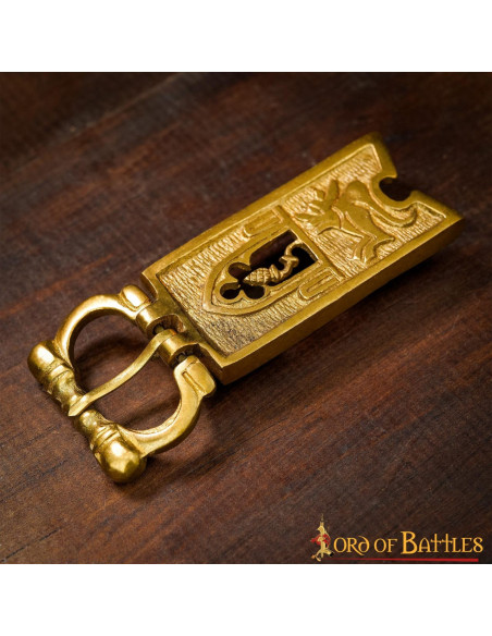 Fivela de cardo para cintos medievais