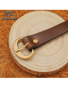 Fivela de cinto medieval pequena em latão 2