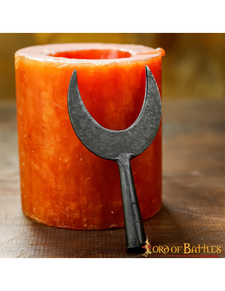 Ponta de flecha medieval em forma de...