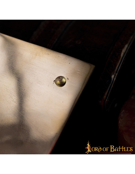 Umbo de latão para escudos romanos...