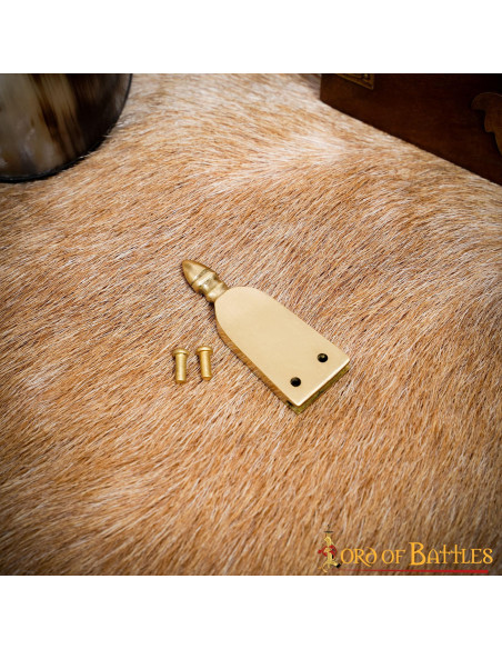 Fecho de cinto medieval em latão com...