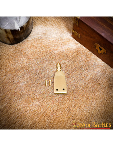 Fecho de cinto medieval em latão com...