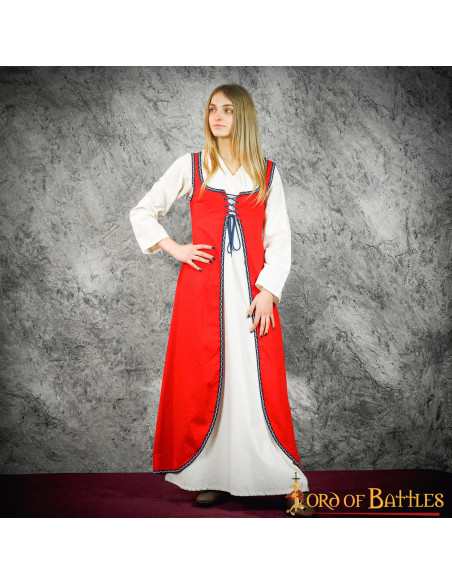Brial medieval vermelho com atacadores