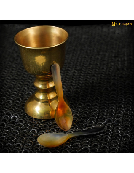 Conjunto de 4 colheres medievais em...