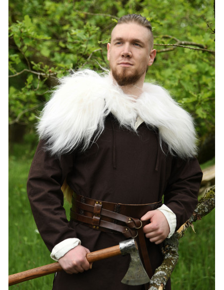 Ombros de pele de carneiro nórdicos