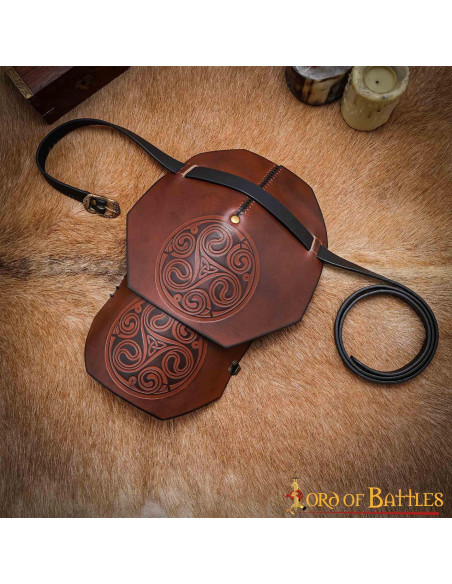 Ombreira com nós celtas e alça - marrom