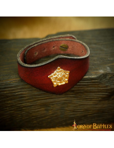 Pulseira feita à mão em couro Tudor marrom com decoração...